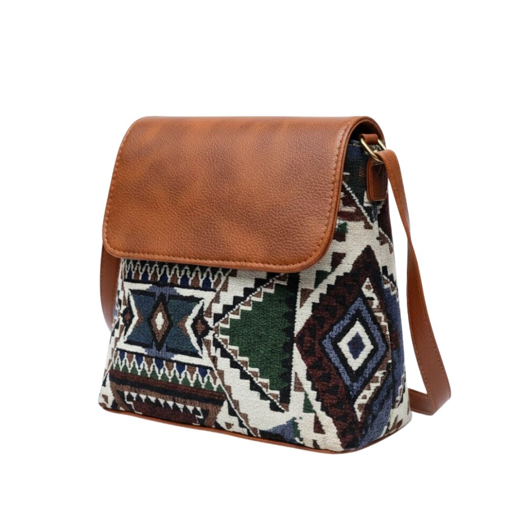 Chic Leather Flap Sling Bag for Everyday Use 150